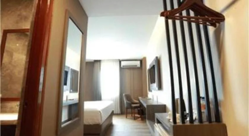 Bed in Plaza Hotel Tegal