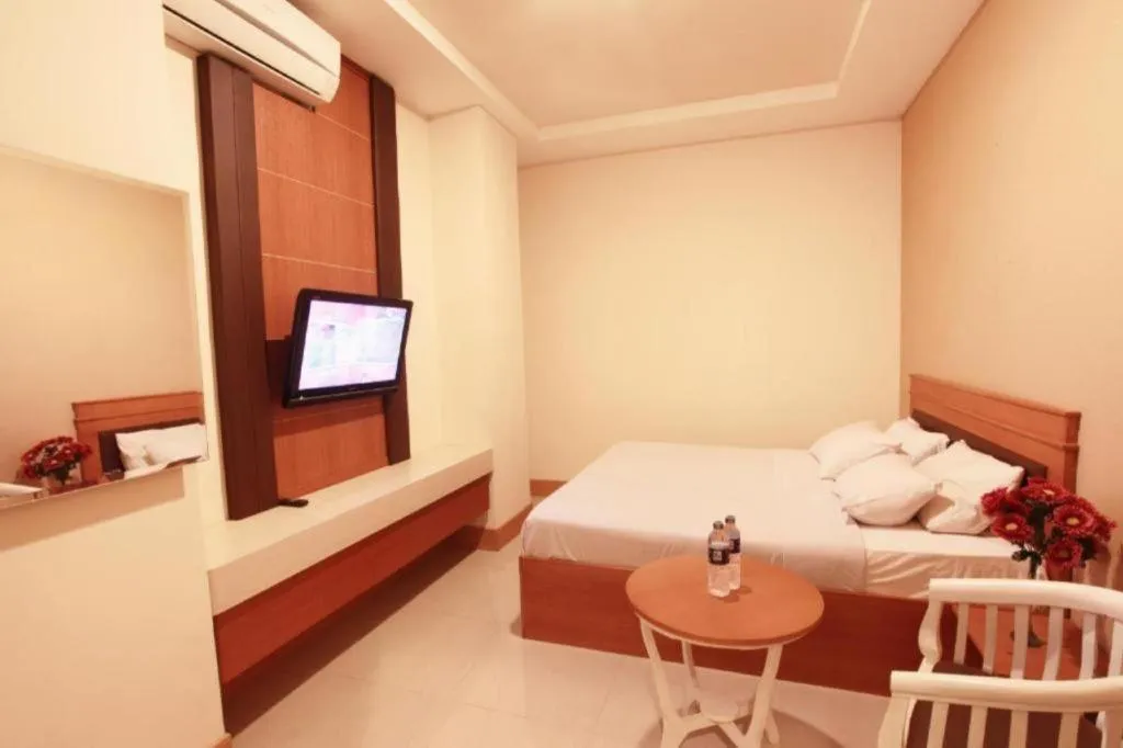 Bed in Plaza Hotel Tegal