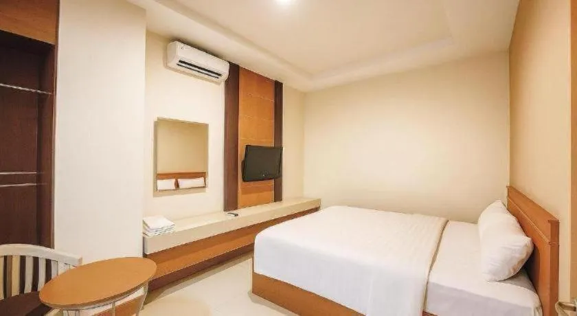 Bed in Plaza Hotel Tegal