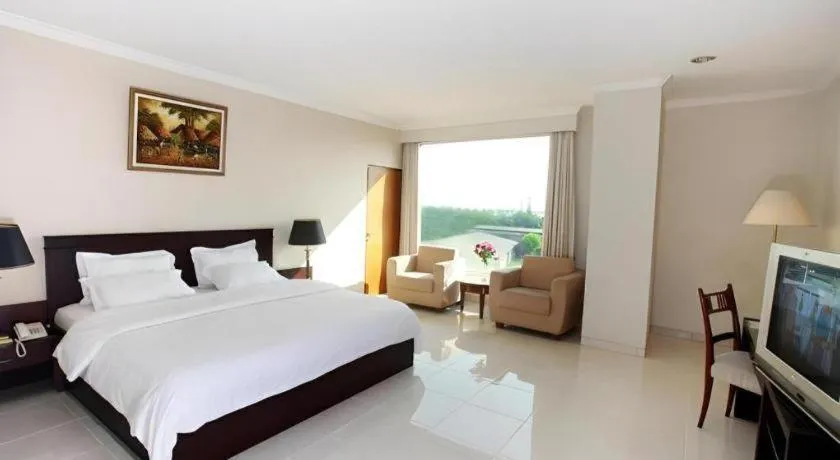 Bed in Plaza Hotel Tegal