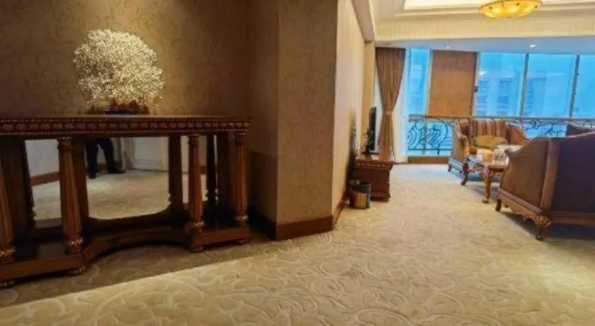 Golden Sea View Hotel Haikou