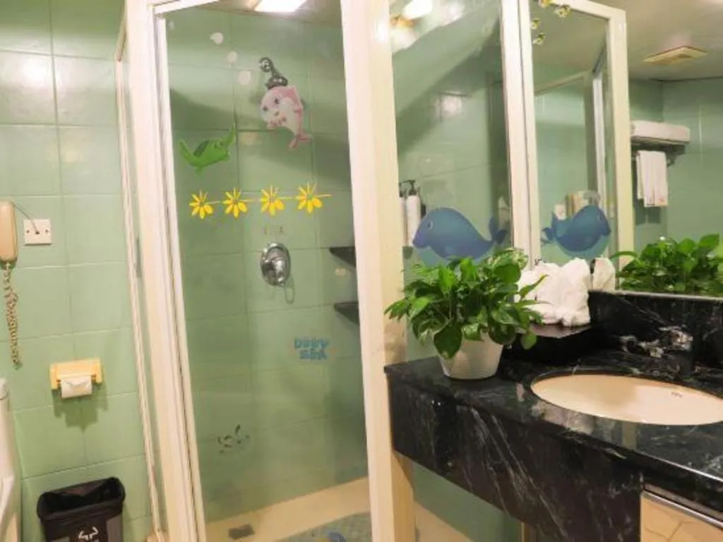 Golden Sea View Hotel Haikou