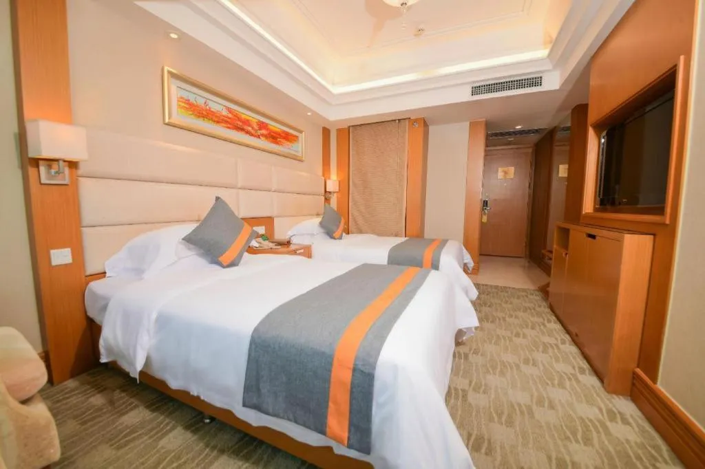 Bed in Golden Sea View Hotel Haikou