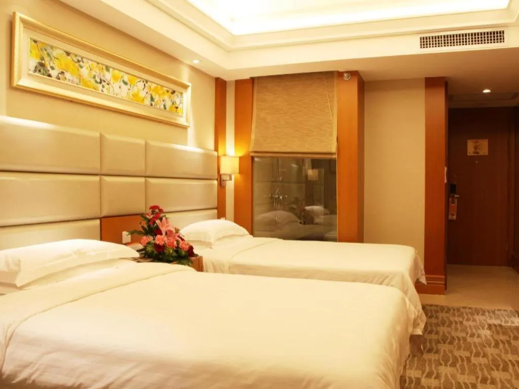 Bed in Golden Sea View Hotel Haikou