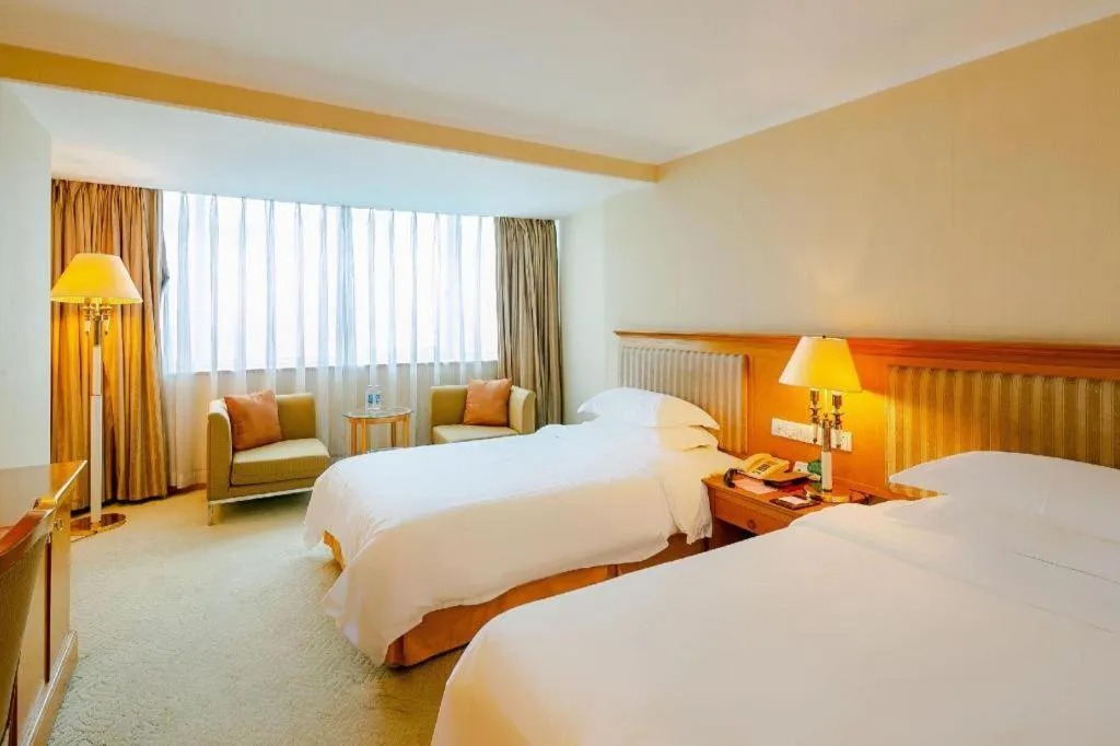 Bed in Golden Sea View Hotel Haikou