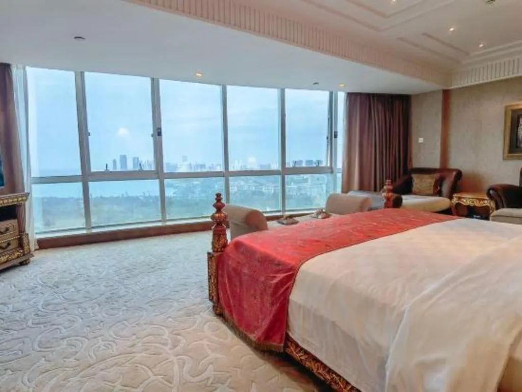 Bed in Golden Sea View Hotel Haikou