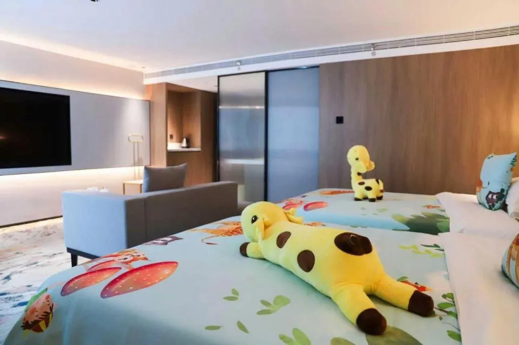 Bed in Golden Sea View Hotel Haikou