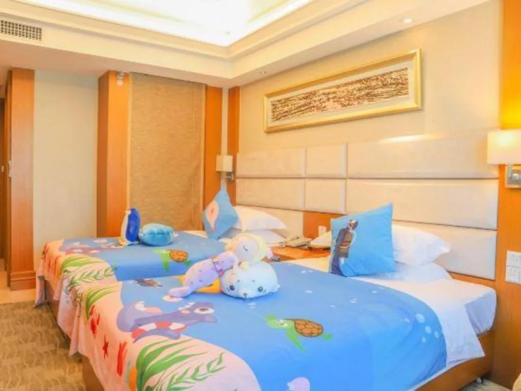 Bed in Golden Sea View Hotel Haikou