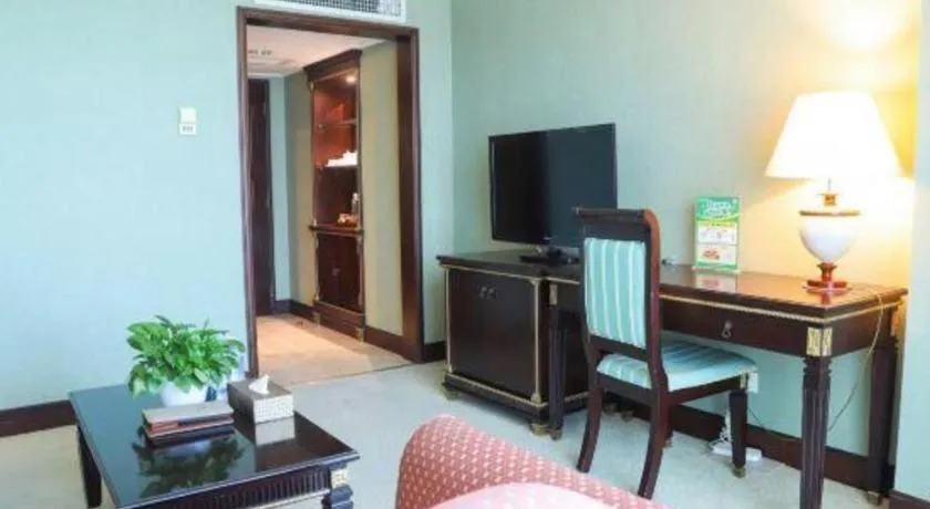 Golden Sea View Hotel Haikou