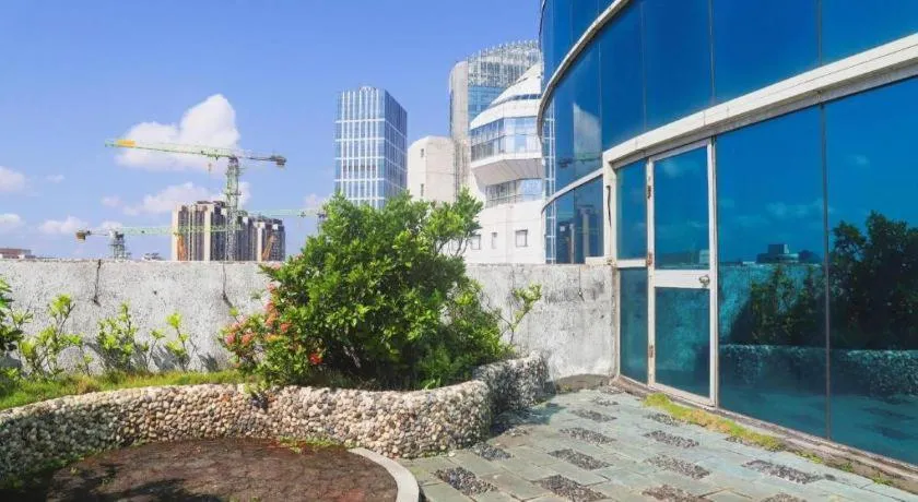 Golden Sea View Hotel Haikou