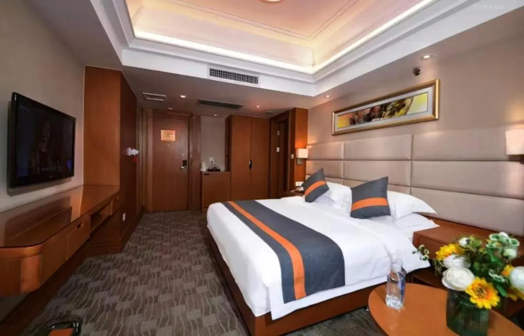 Bed in Golden Sea View Hotel Haikou