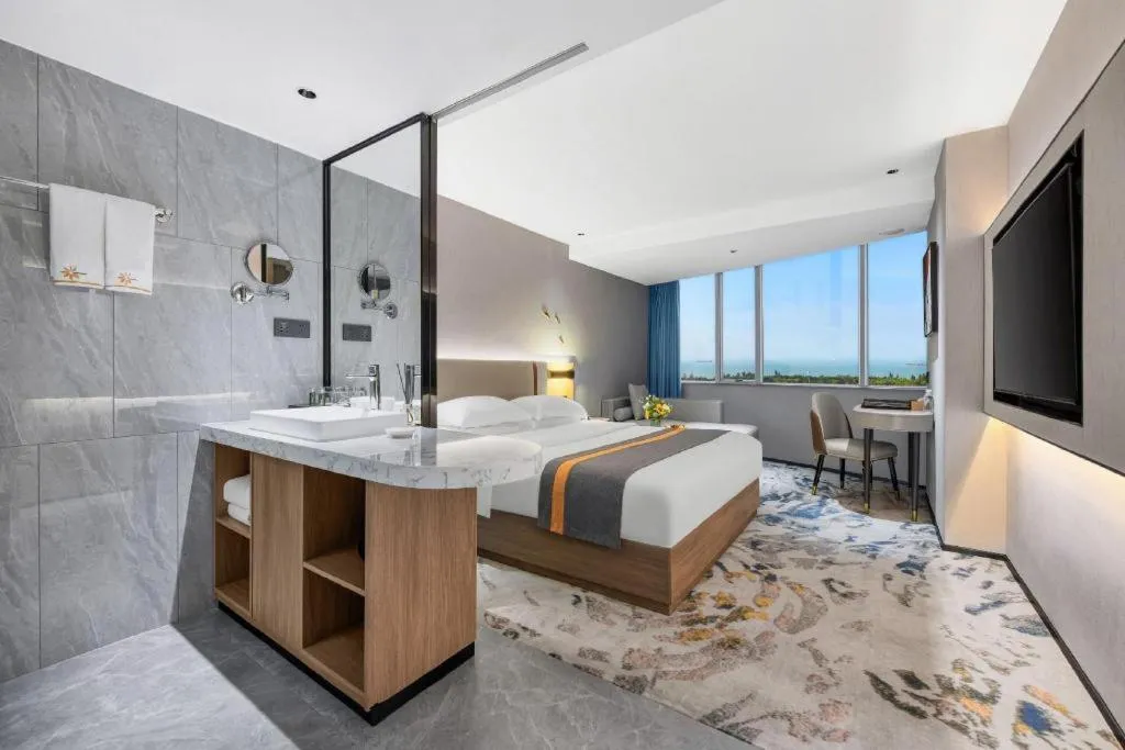 Bed in Golden Sea View Hotel Haikou