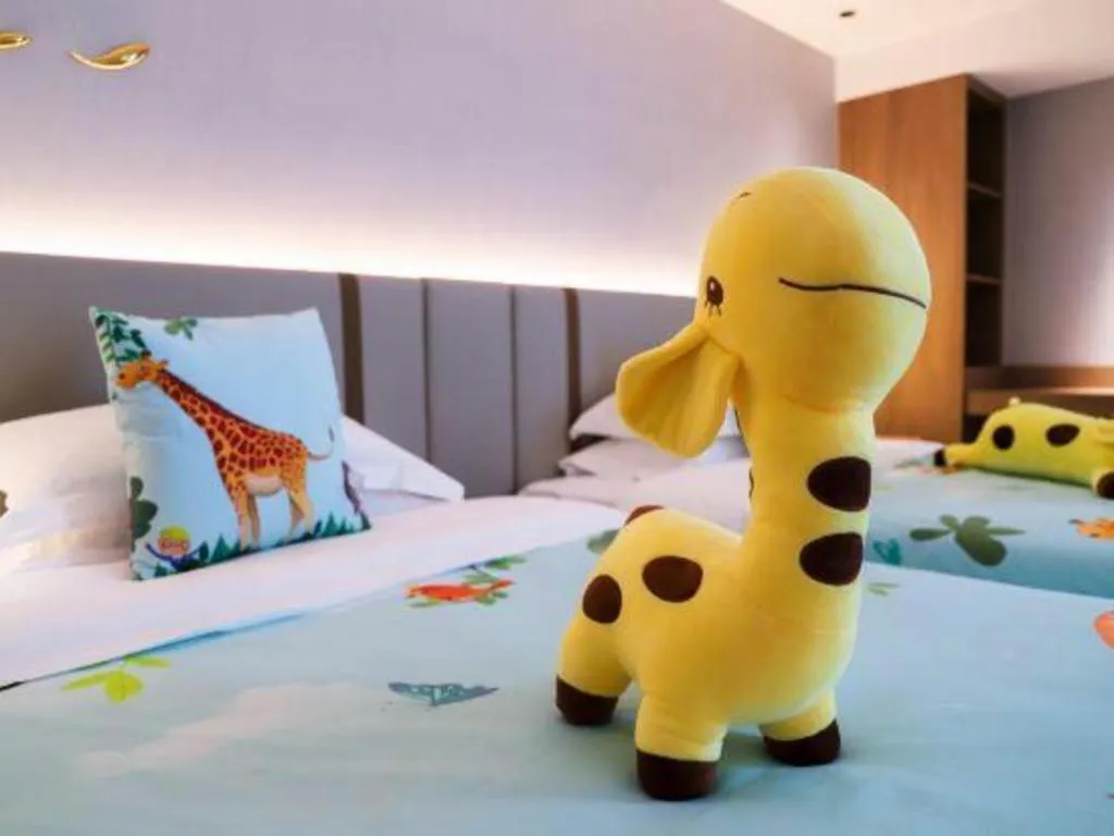 Bed in Golden Sea View Hotel Haikou