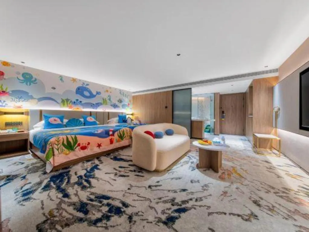 Bed in Golden Sea View Hotel Haikou