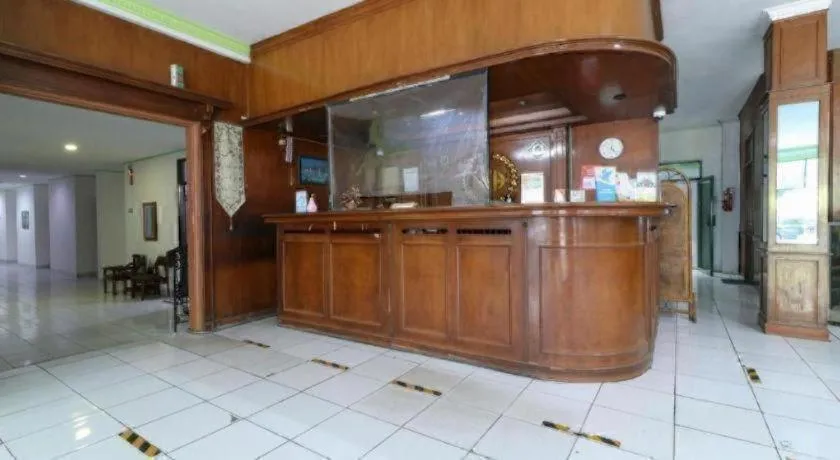 Hotel Huswah Airport