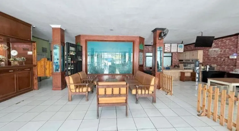 Hotel Huswah Airport