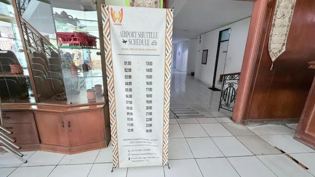 Hotel Huswah Airport