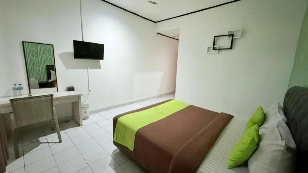 Bed in Hotel Huswah Airport