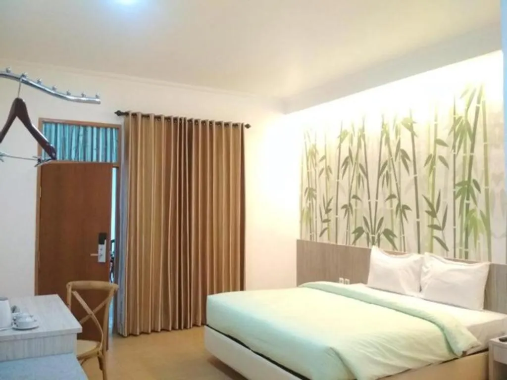 Bed in Hotel Huswah Airport