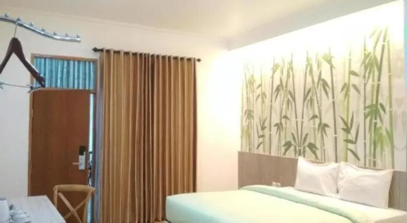 Bed in Hotel Huswah Airport