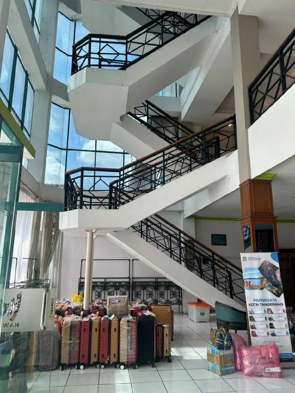 Hotel Huswah Airport