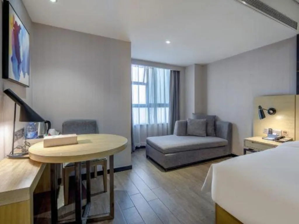 Bed in Echarm Hotel Beihai Railway Station