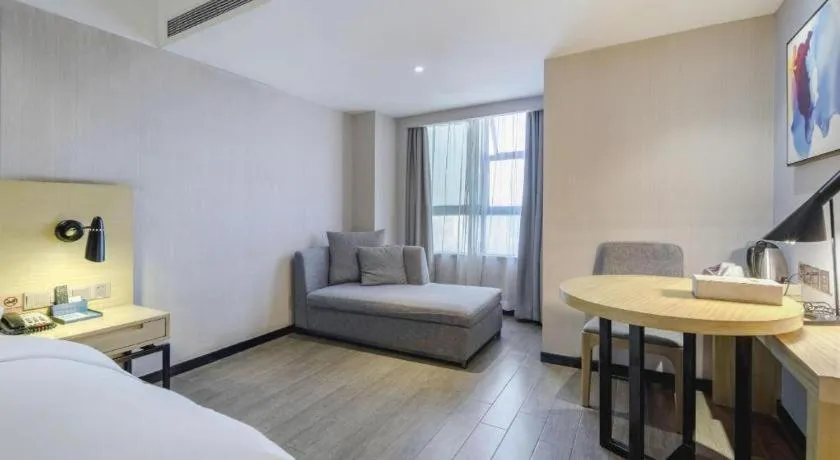 Bed in Echarm Hotel Beihai Railway Station