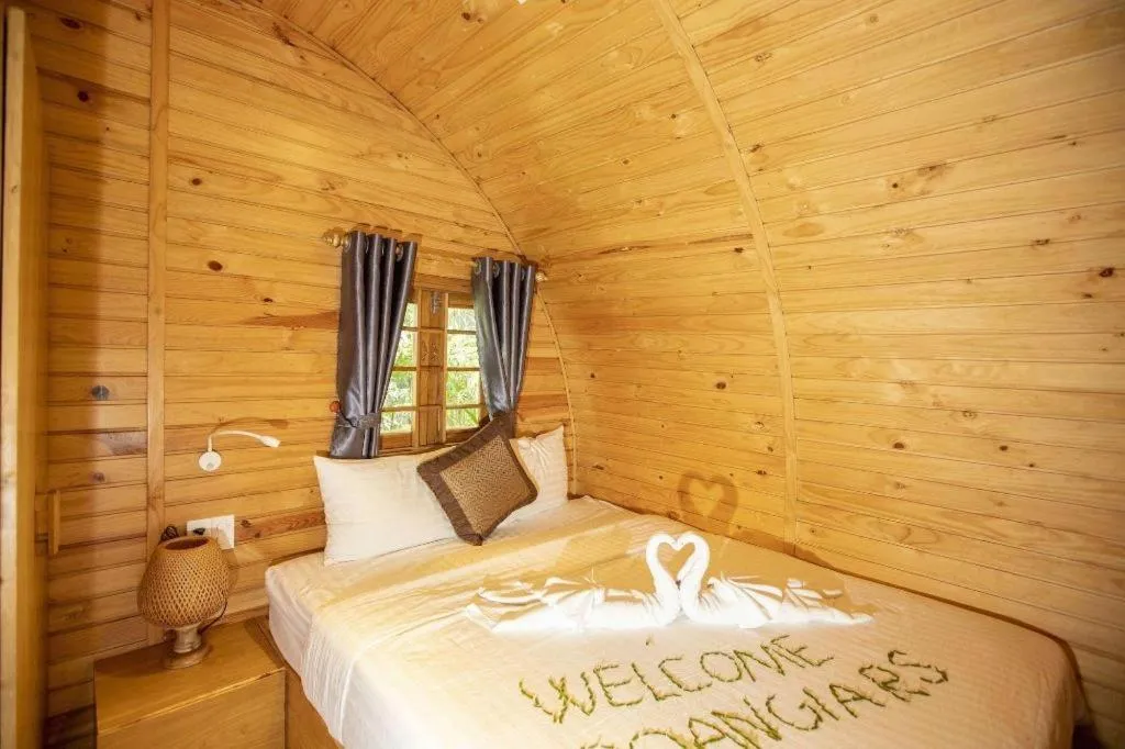 Bed in Doan Gia Resort