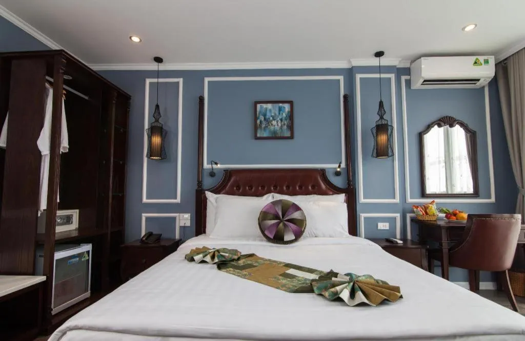 Bed in Ha Noi Crystal Pearl Hotel