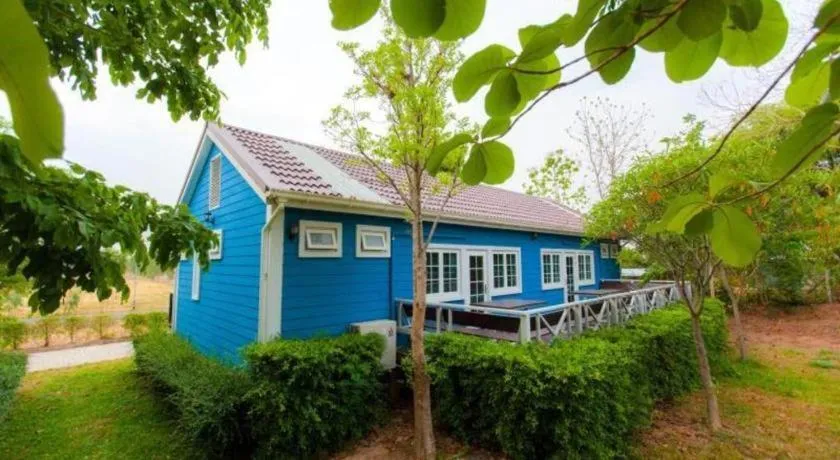 Varee Valley Resort and Restaurant