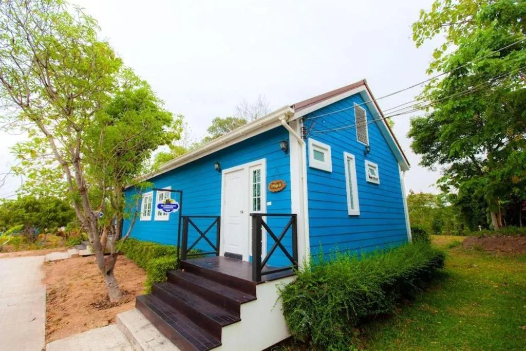 Varee Valley Resort and Restaurant