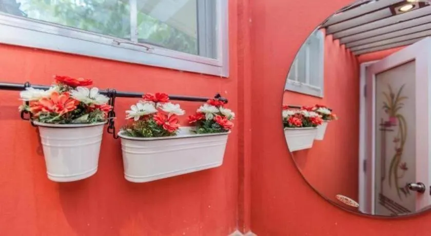 Varee Valley Resort and Restaurant