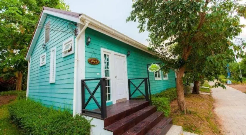 Varee Valley Resort and Restaurant