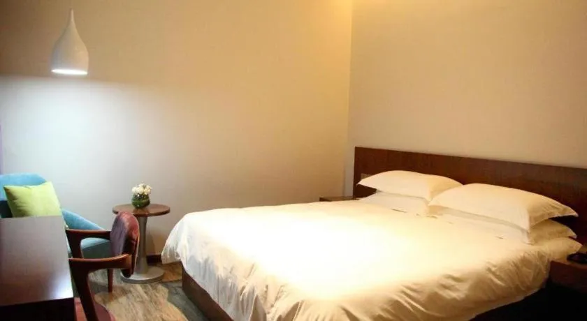 Bed in Hangzhou Berman Hotel