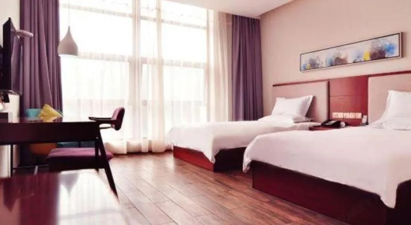 Bed in Hangzhou Berman Hotel