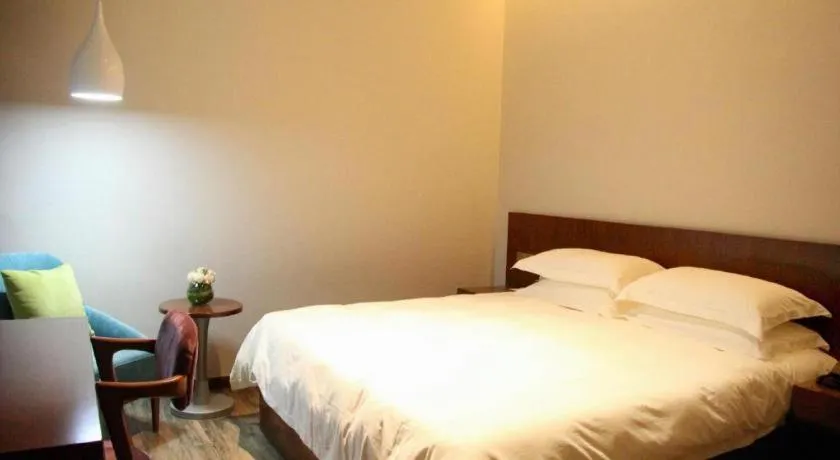 Bed in Hangzhou Berman Hotel