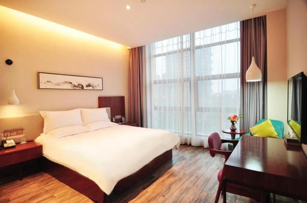 Bed in Hangzhou Berman Hotel