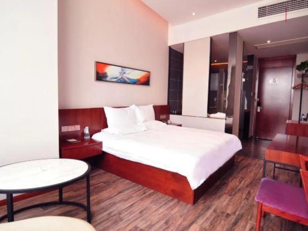 Bed in Hangzhou Berman Hotel