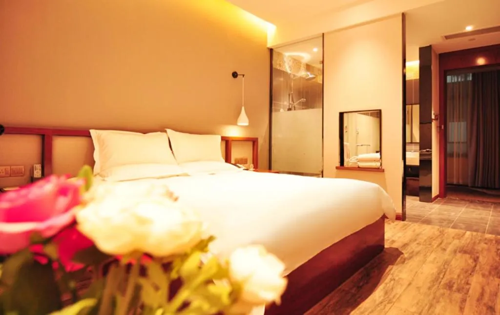 Bed in Hangzhou Berman Hotel