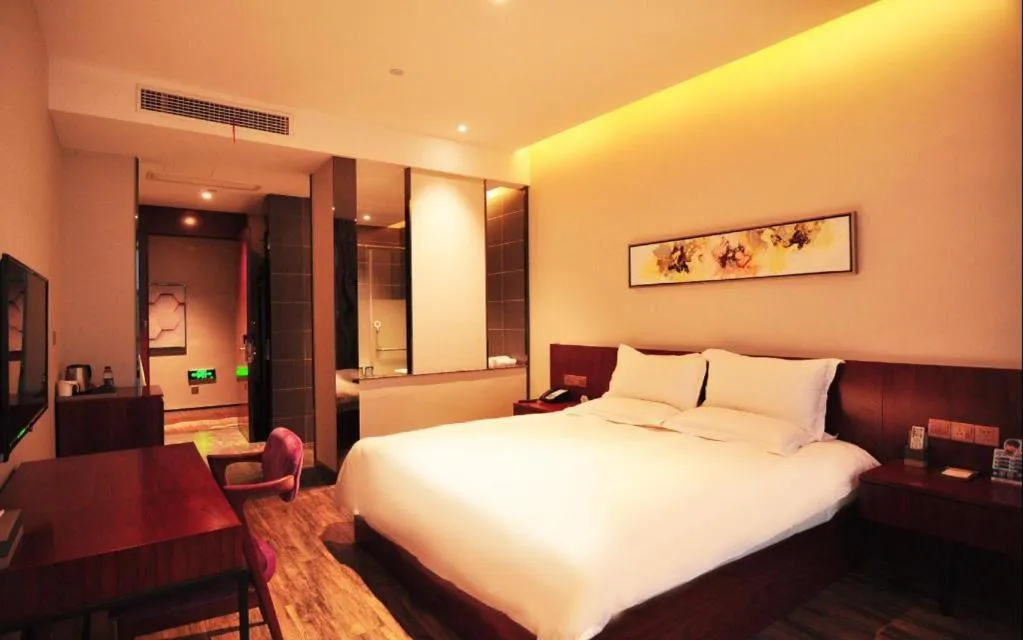 Bed in Hangzhou Berman Hotel