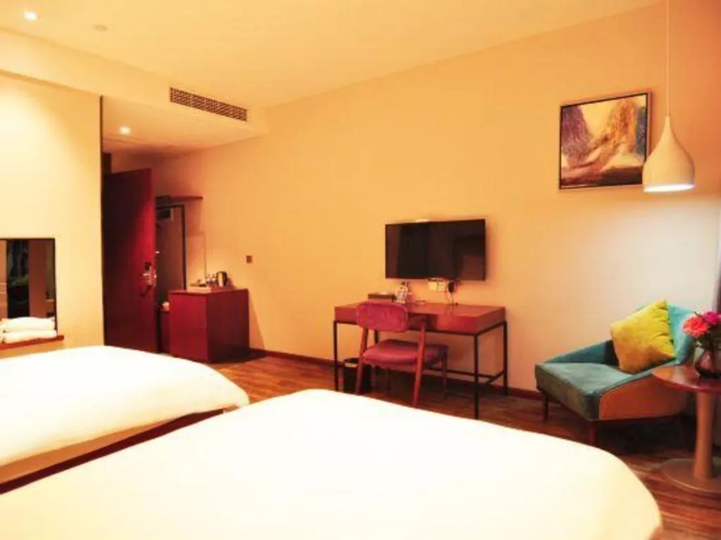 Bed in Hangzhou Berman Hotel