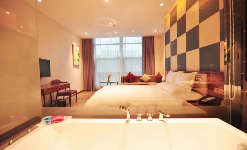 Bed in Hangzhou Berman Hotel