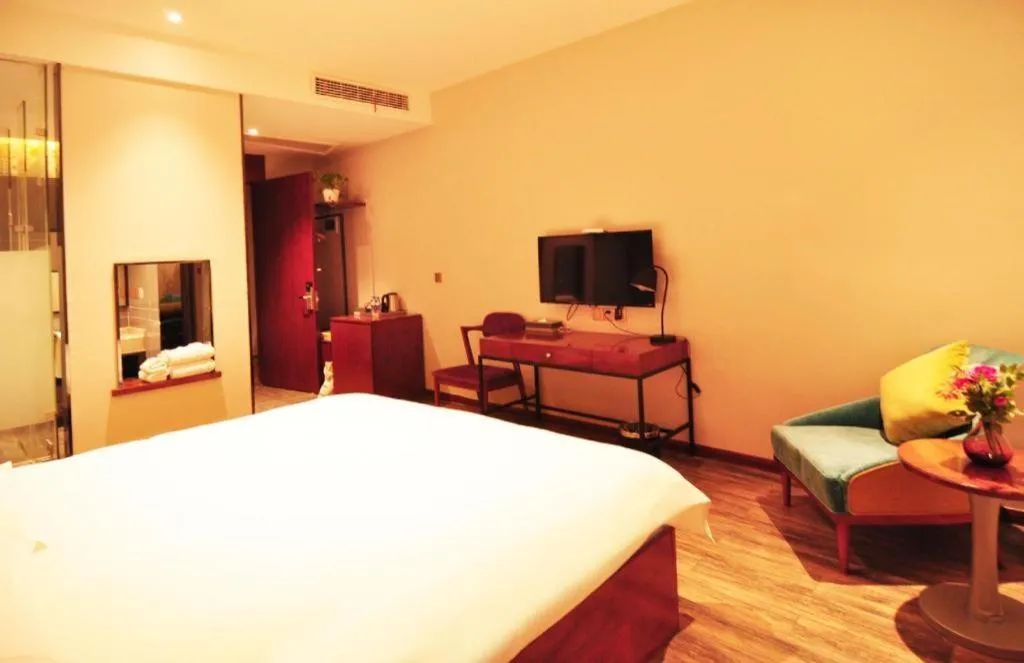 Bed in Hangzhou Berman Hotel