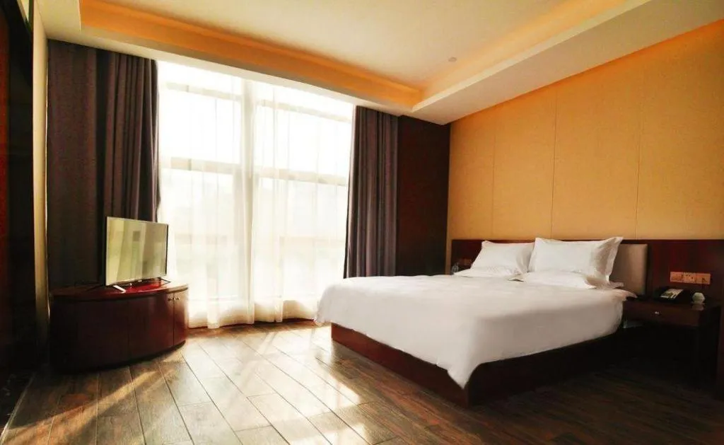 Bed in Hangzhou Berman Hotel