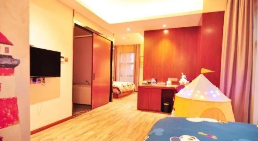 Bed in Hangzhou Berman Hotel