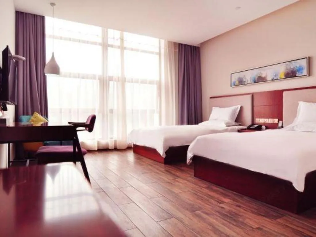 Bed in Hangzhou Berman Hotel