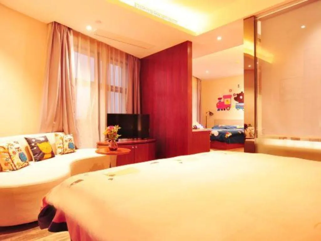 Bed in Hangzhou Berman Hotel