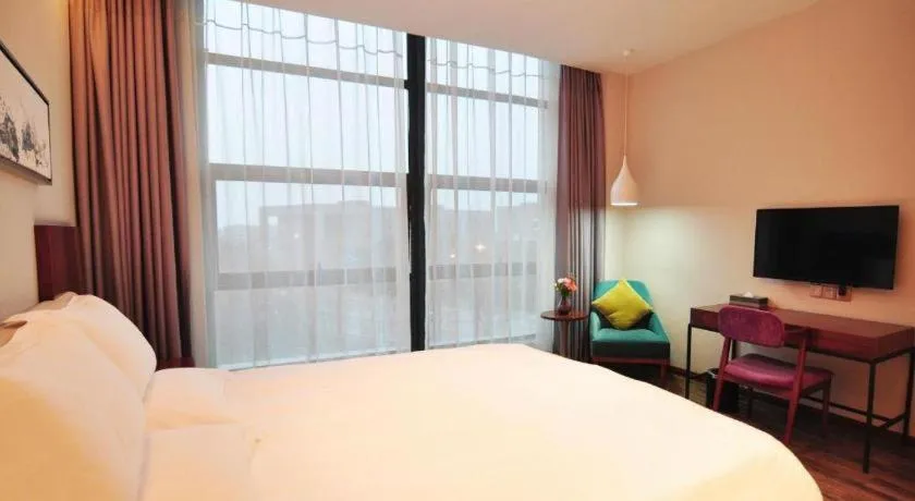 Bed in Hangzhou Berman Hotel