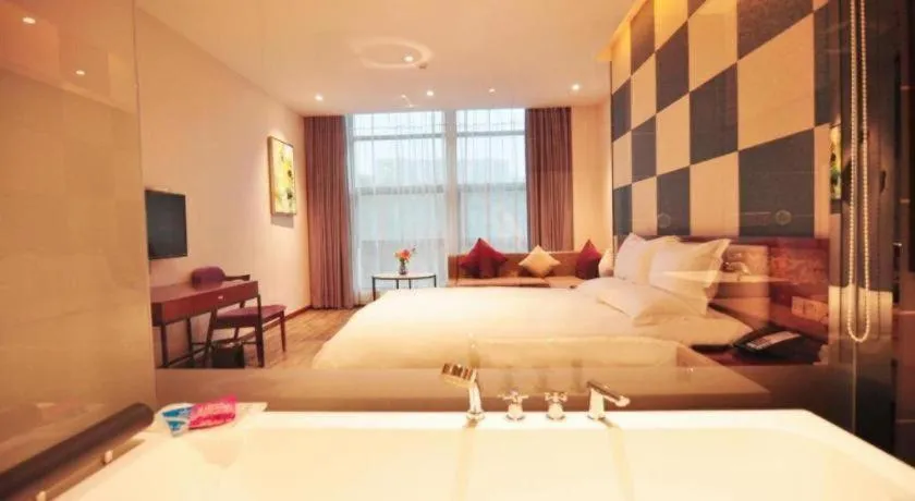 Bed in Hangzhou Berman Hotel