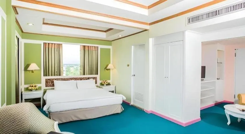 Bed in Wangtai Hotel